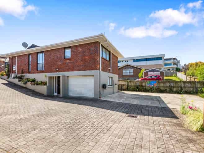 3/54 Wellington Street, Howick