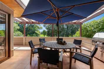 16 The Circle, Manly