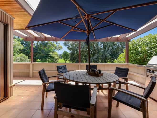 16 The Circle, Manly