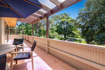 16 The Circle, Manly