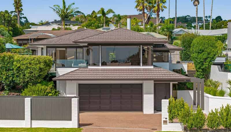 2 Esther Place, Red Beach