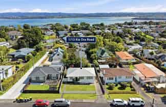 1/13 Kia Ora Road, Beach Haven