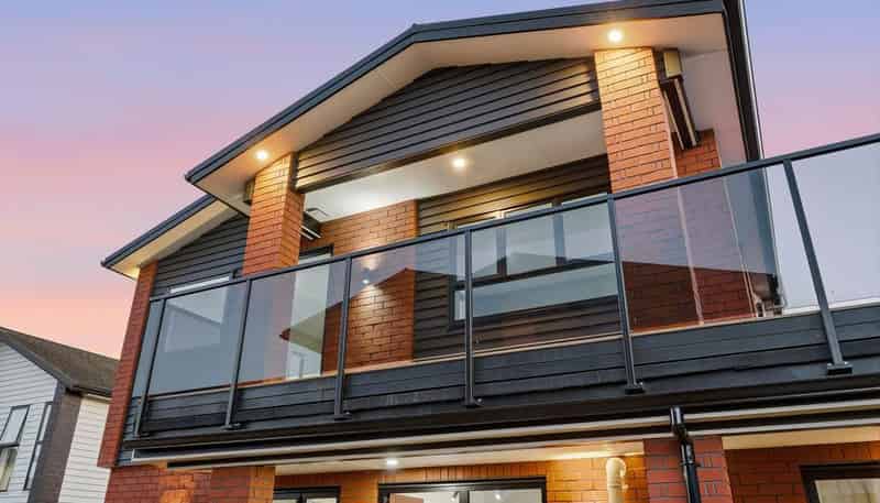 2/716 Massey Road, Mangere