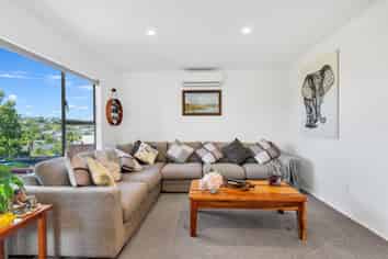 1/4 Ceramco Place, Torbay