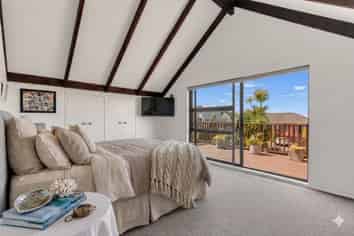 1/4 Ceramco Place, Torbay