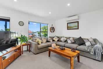 1/4 Ceramco Place, Torbay