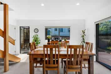 1/4 Ceramco Place, Torbay