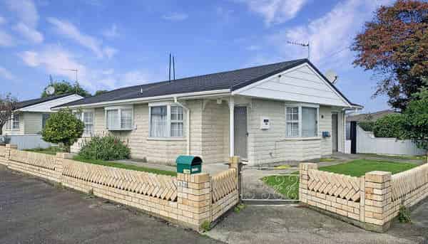 570 Queen Street, Levin