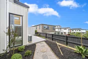 3/28 Brickworks Bay Road, Hobsonville