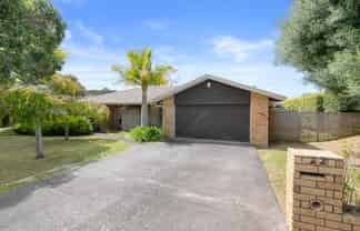 22 Vanderbilt Parade, Albany