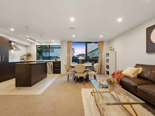 22/182 Flat Bush School Road, Flat Bush