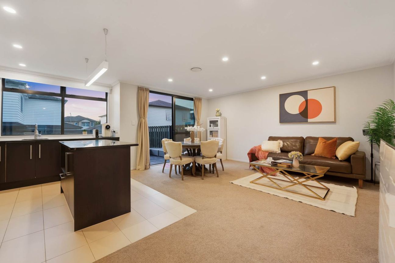 Urgent Sale! Family Home in Central Flat Bush - Bild 5