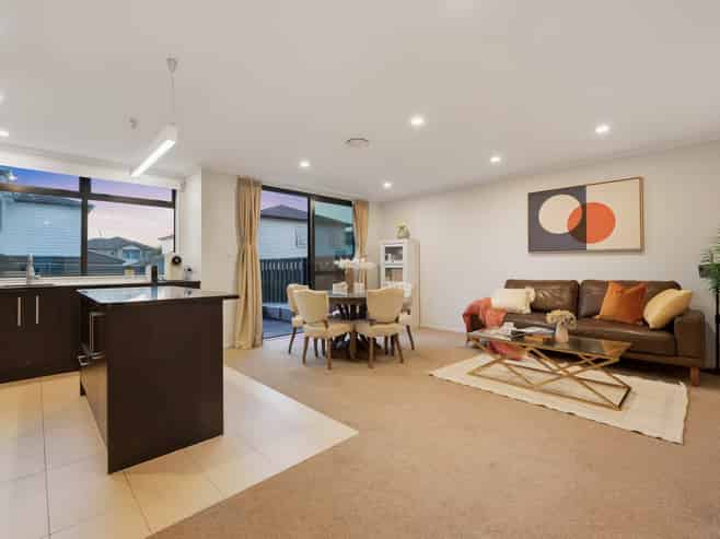22/182 Flat Bush School Road, Flat Bush