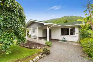 13 Matenga Street, Waikanae