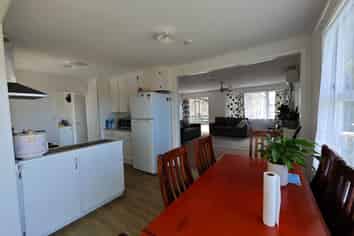 5 Shale Avenue, Massey