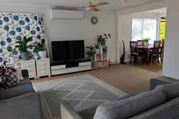 5 Shale Avenue, Massey