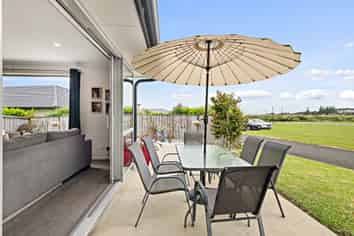 14 Poutawa Lane, Clarks Beach