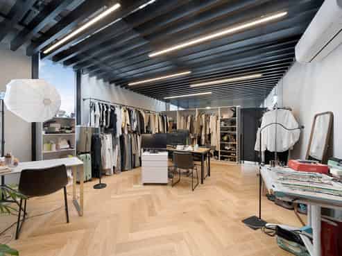 HIGH STUD SHOWROOM / INDUSTRIAL UNIT
