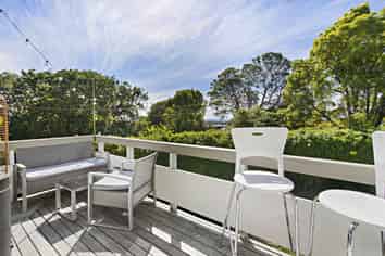 1 Simmonds Avenue, Three Kings