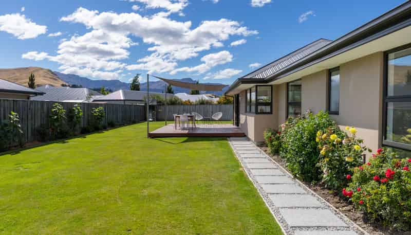 13 Judge and Jury Drive, Lake Hayes Estate