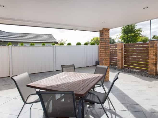 36 Sterling Park, Lytton West