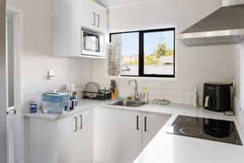 6/9 Vine Street, Mangere East