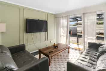 6/9 Vine Street, Mangere East