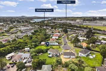 11 Kingsford Place, Otara