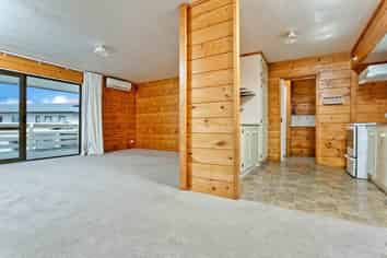 37b John Dee Crescent, Red Beach