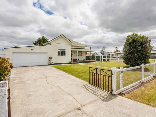 20 Ross Street, Marton