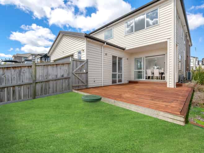 38 Lime Hill Rise, Flat Bush
