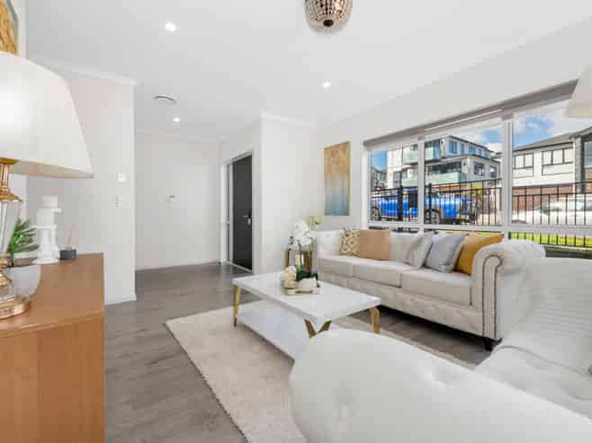 38 Lime Hill Rise, Flat Bush