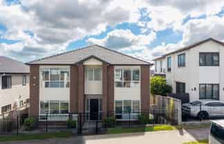 38 Lime Hill Rise, Flat Bush