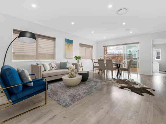 38 Lime Hill Rise, Flat Bush