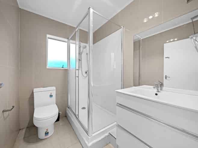 2/94 Chivalry Road, Glenfield