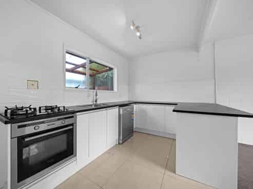 2/94 Chivalry Road, Glenfield