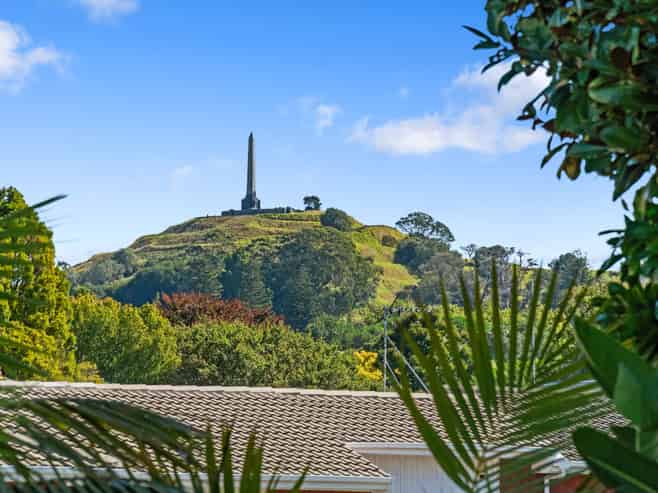 2/20A Matai Road, Greenlane