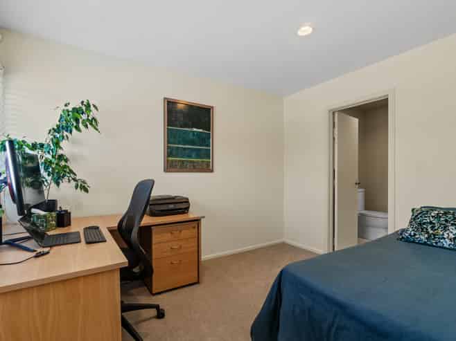 2/20A Matai Road, Greenlane