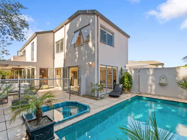 2/20A Matai Road, Greenlane