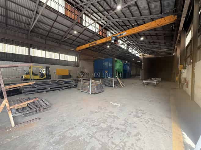 1,800sqm Warehouse 982sqm Yard + Two Gantries