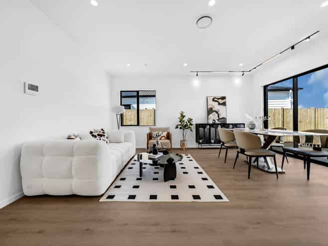 14 & 16 Pupu Crescent, Opaheke