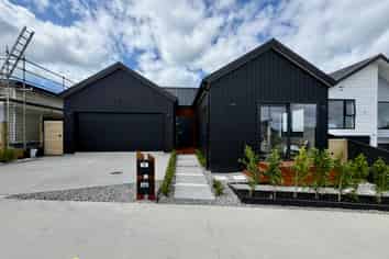 94 Huanui Drive, Orewa