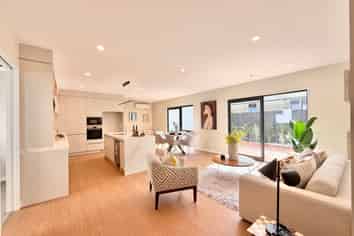 94 Huanui Drive, Orewa