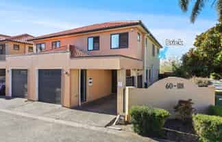 118 Huntington Drive, Huntington Park