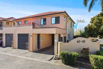 118 Huntington Drive, Huntington Park