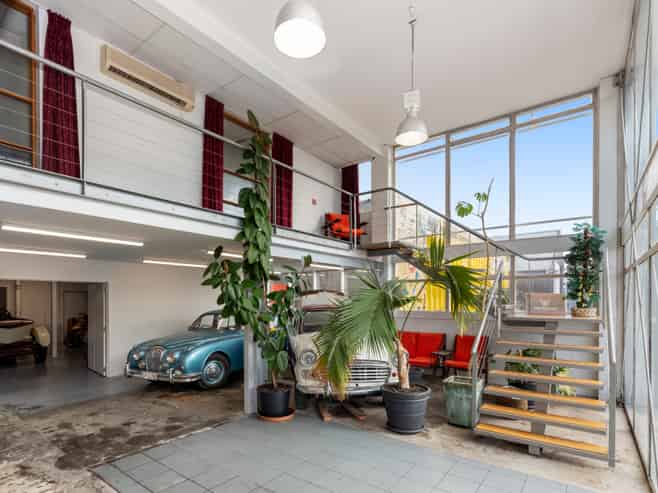 Owner Occupier on Montreal