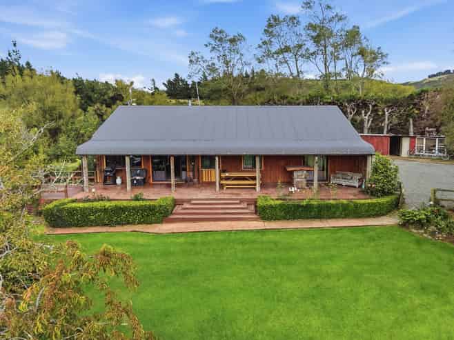 160 Sladdens Bush Road, Coopers Creek