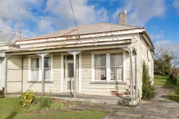 142 Romilly Street, WESTPORT