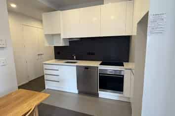 5/77 Hobsonville Point Road, Hobsonville