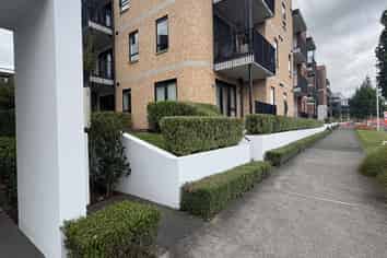 5/77 Hobsonville Point Road, Hobsonville